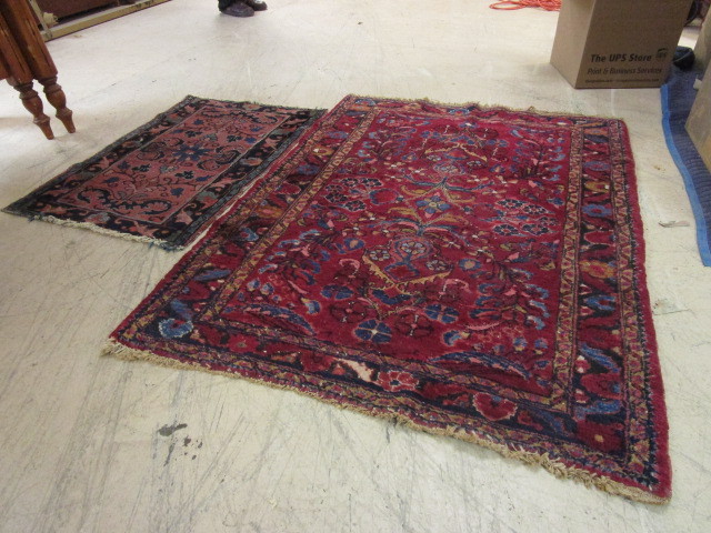 lot 824 image: THROWAREA RUGS