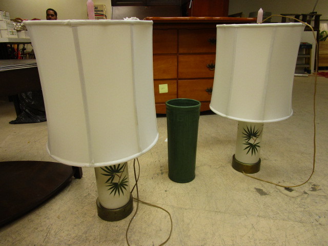 lot 831 image: LAMPS  UMBRELLA HOLDER