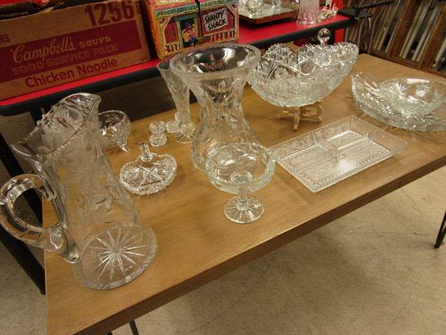lot 848 image: CUT CRYSTAL