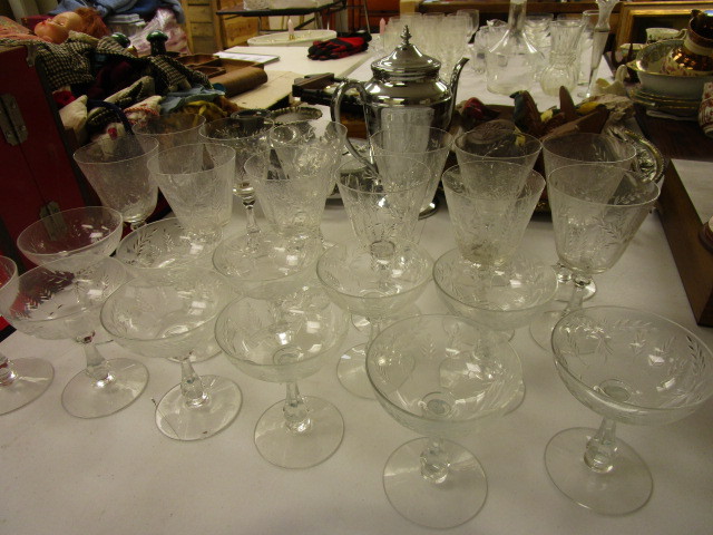 lot 855 image: GLASS STEMWARE