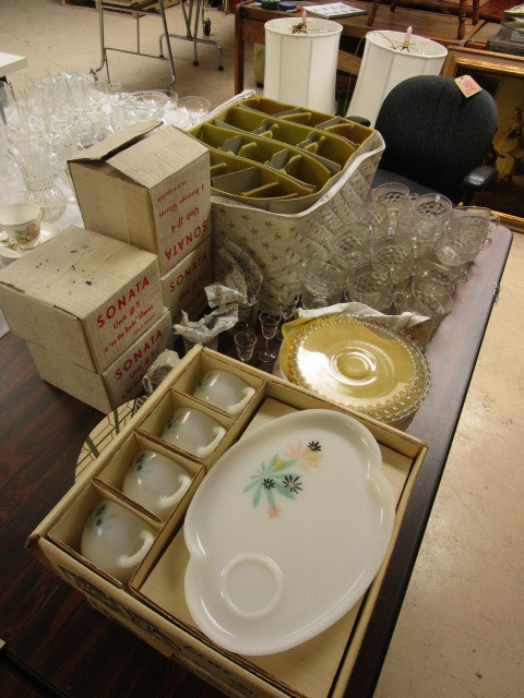 lot 858 image: HIGH QUALITY GLASSWARE