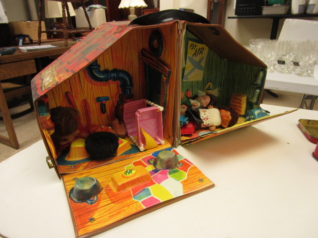 troll house toy