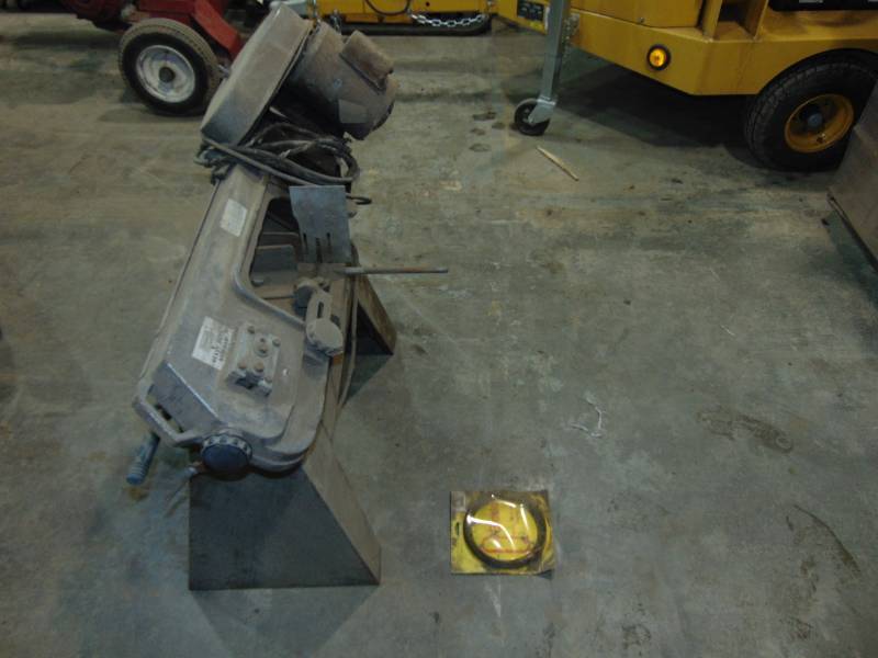 lot 5 image: Heavy Duty Bandsaw