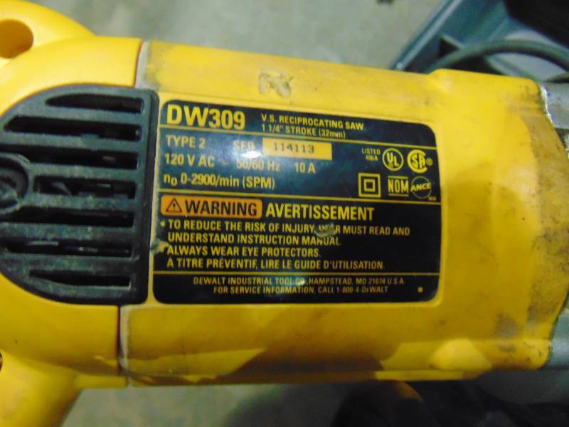 lot 13 image: Dewalt Reciprocating Saw