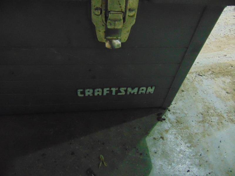 lot 15 image: Craftsman Tool Box