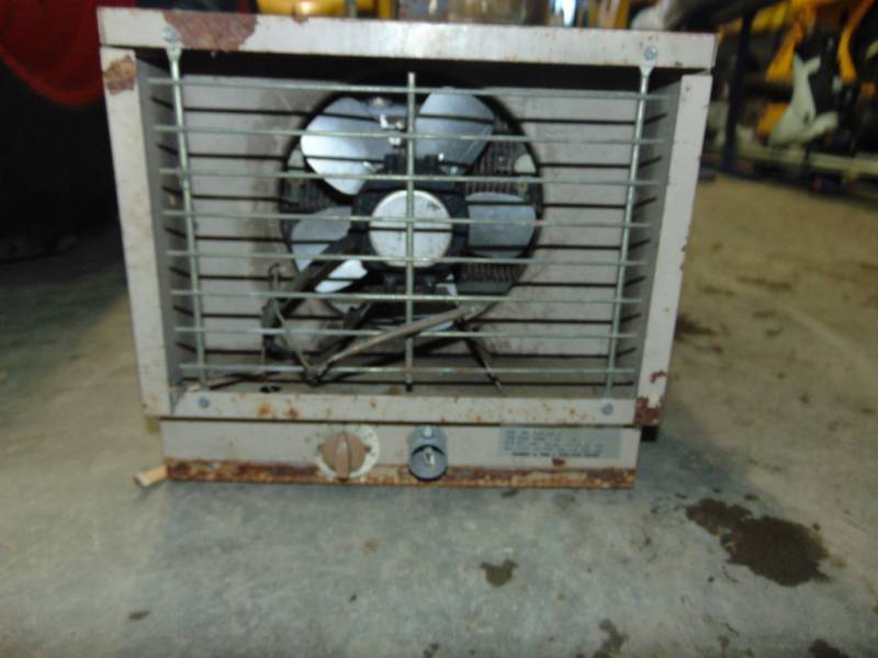 lot 24 image: Garage Heater