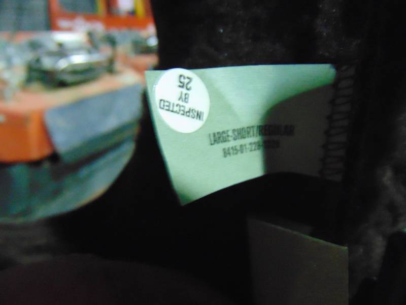 lot 27 image: Insulated Bibs