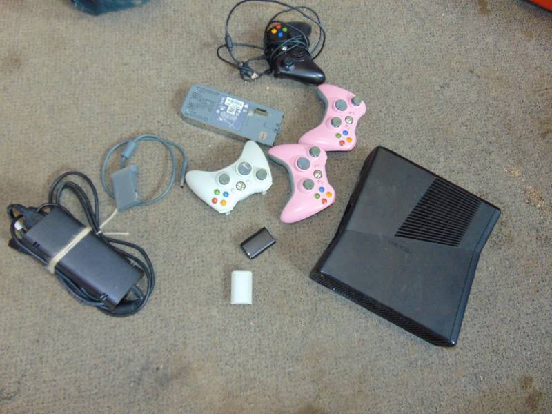 lot 41 image: Xbox 360 With Controllers