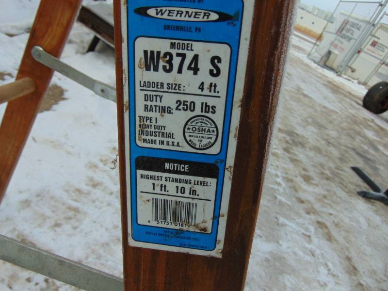 lot 54 image: Werner 4 Step Ladder