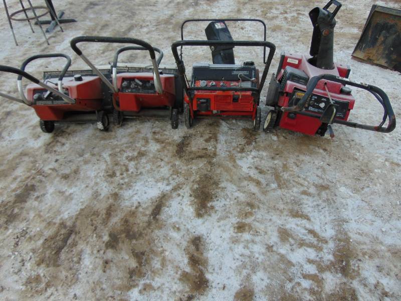 lot 58 image: Lot of 4 Snow Blowers For Parts or Repair