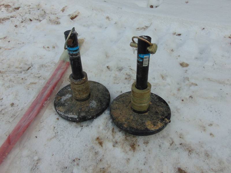 lot 60 image: Snow Plow Wear Pucks and Markers