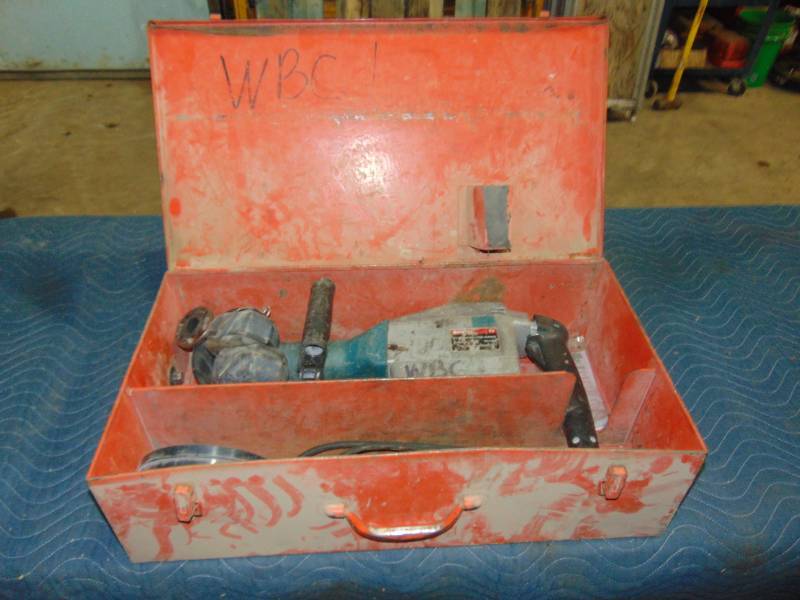 lot 106 image: Bosche Hammer Drill for Parts or Repair