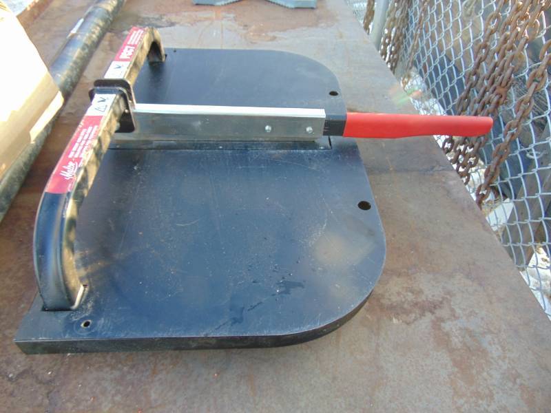 lot 122 image: Malco Cement Board Cutter