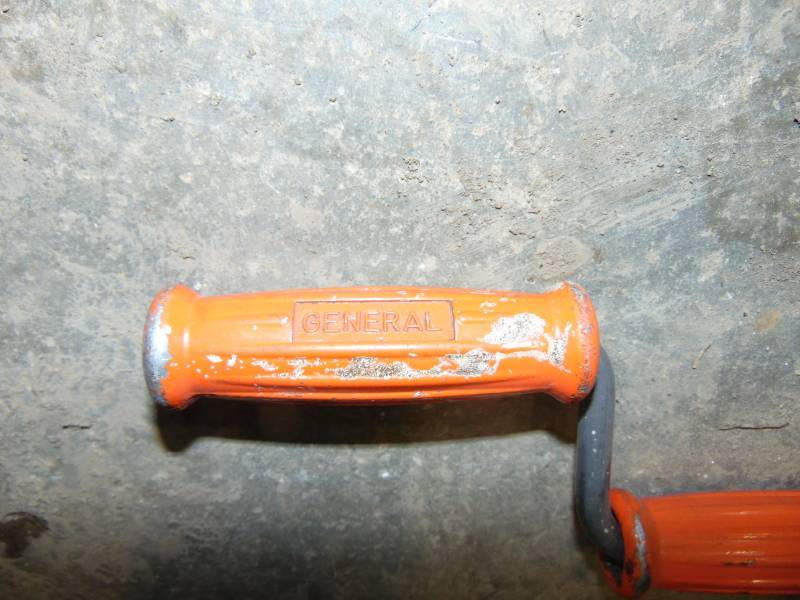 lot 127 image: Closet Auger