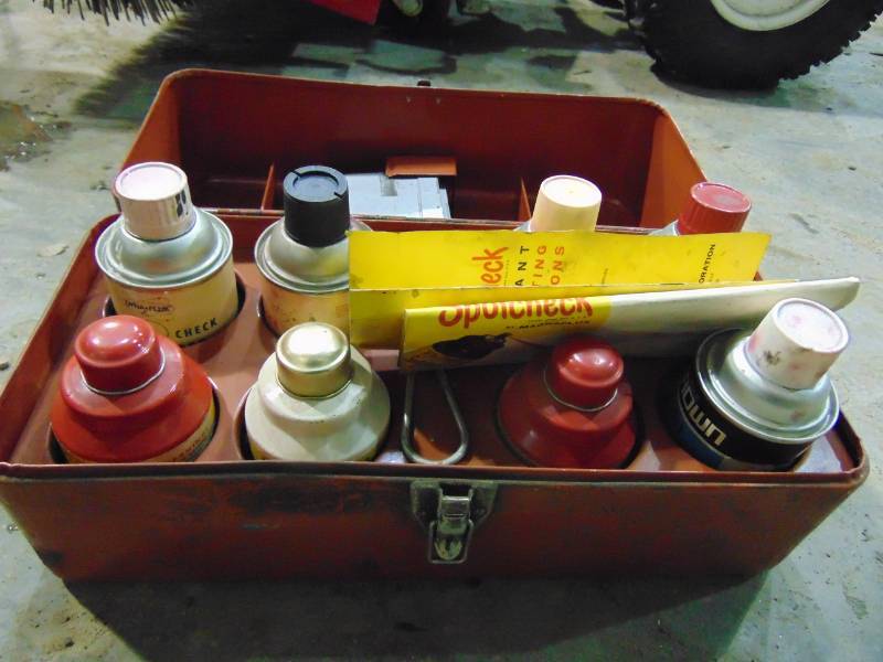 lot 128 image: Spotcheck Dye Penetrant Kit