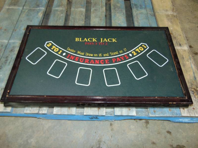 lot 130 image: Desktop Gaming Bundle