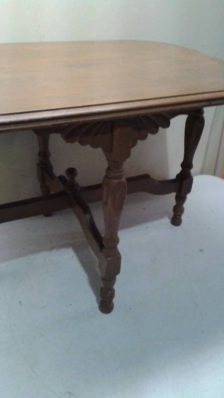 lot 7 image: Small Antique Wood Coffee Table, Good Condition