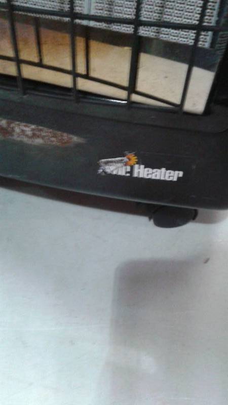 lot 22 image: Mr Heater Propane Heater, Used, Works