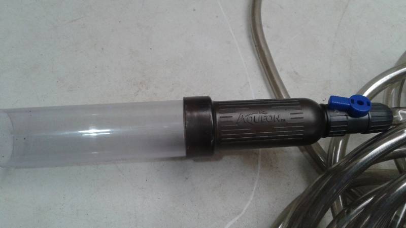 lot 25 image: Aqueon Fish Tank Aquarium Water Hose