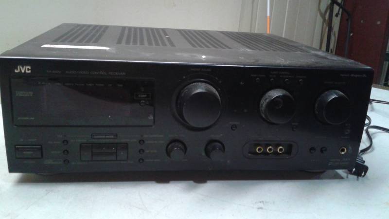 lot 13 image: JVC RX-880v Stereo Receiver, Used, Powered On, Untested After That