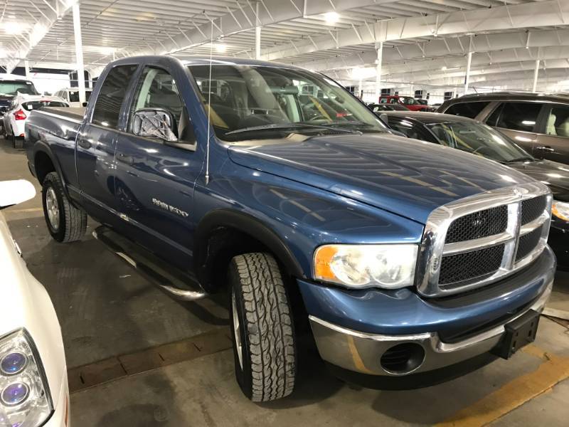 lot 7 image: 2005 Dodge Ram 1500 SLT 4x4