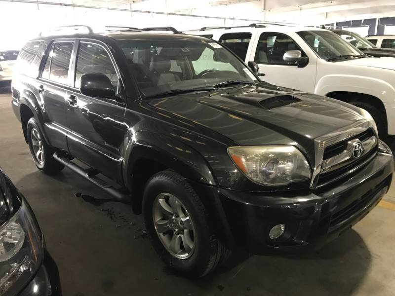 lot 12 image: 2007 Toyota 4 Runner Sport Edition