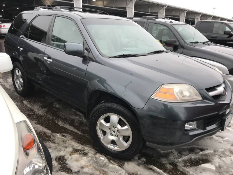 lot 16 image: 2004 Acura MDX
