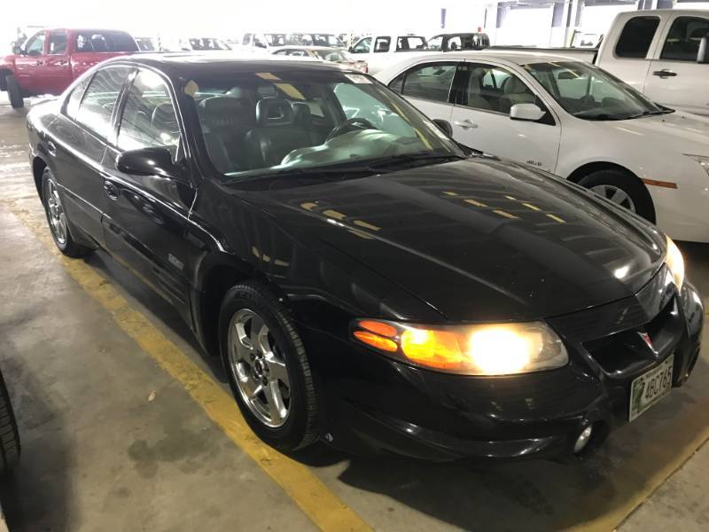 lot 17 image: 2002 Pontiac Bonneville SSEi