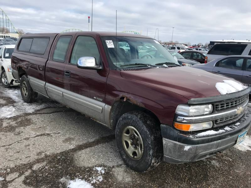 lot 21 image: 2000 Chevrolet Silverado 1500 4x4