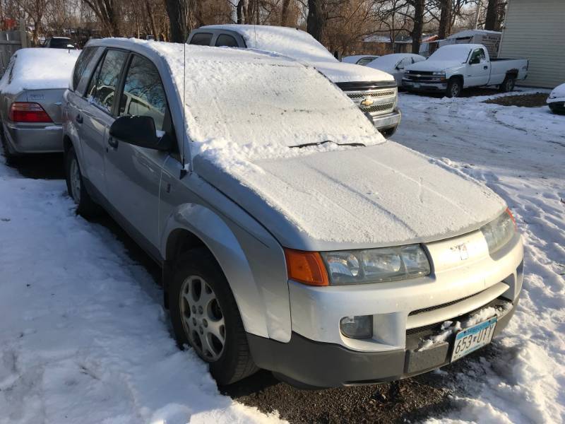 lot 23 image: 2002 Saturn Vue AWD V6