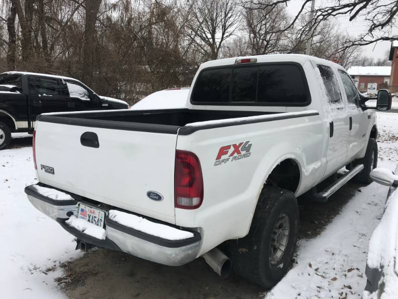 lot 30 image: 2004 Ford F-350 PowerStroke Diesel 4x4