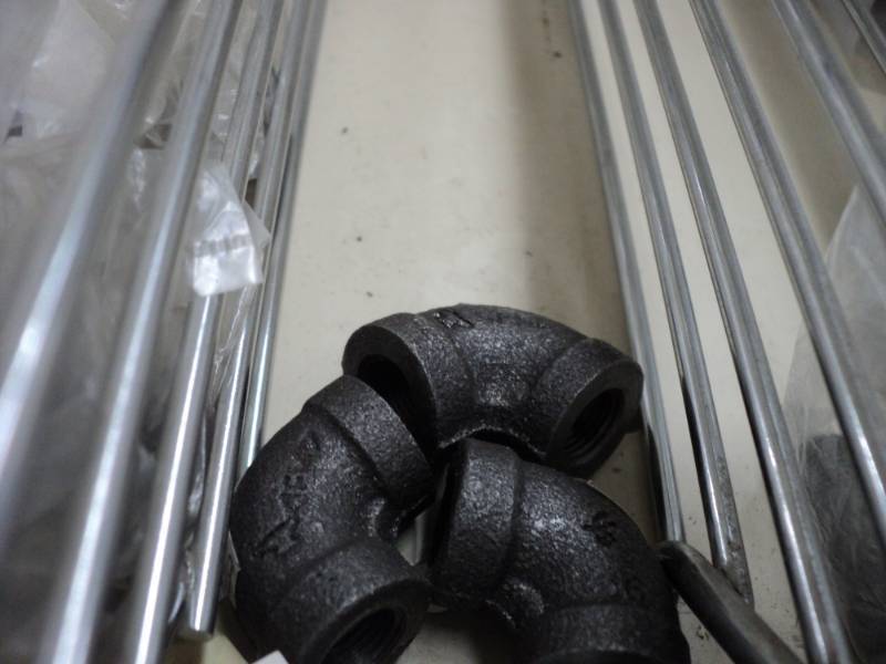 Plumbing  Black Couplings and Unio...