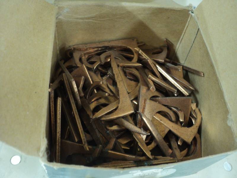 Box of L H Dottie anchor hooks...