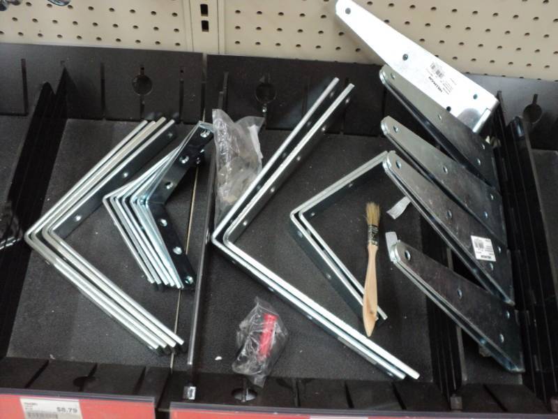 Lot of hinges and brackets...