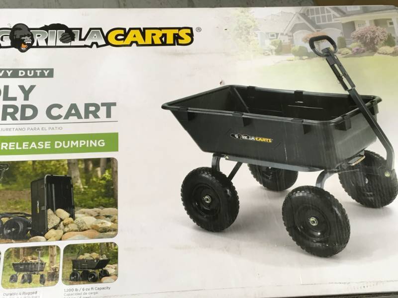 Gorilla Carts 1,200 lb. Heavy Duty Poly Dump Cart open box not used