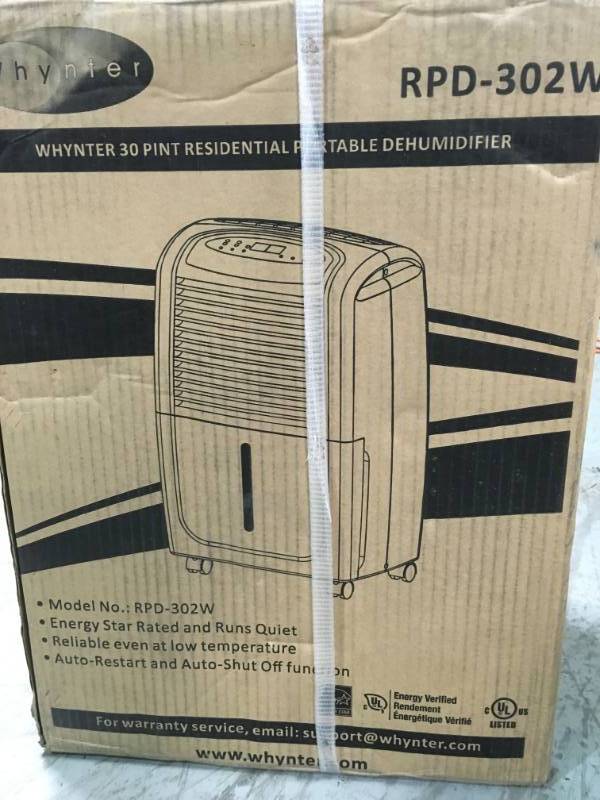 Whynter RPD-302W White Dehumidifier Energy Star 30 Pint Portable Dehumidifier wi in like new condition
