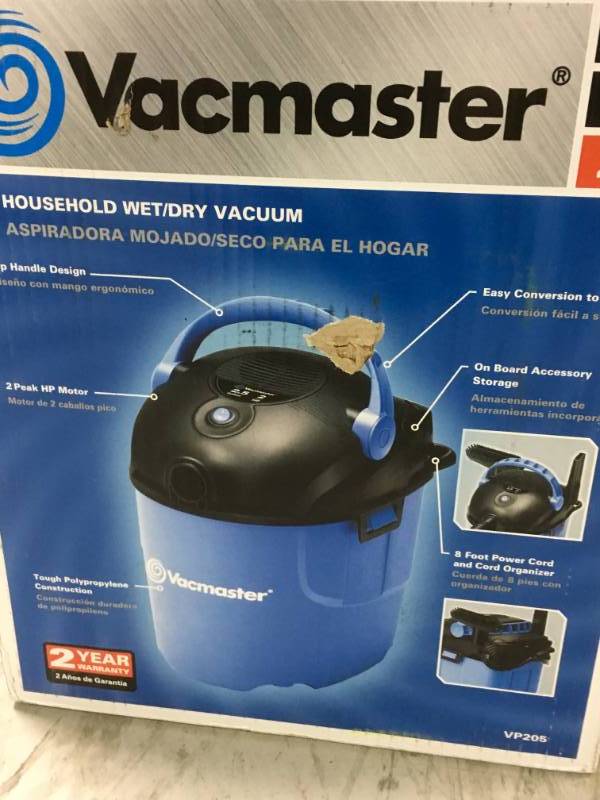 Vacmaster 2.5-gal. WetDry Vacuum with Blower Function in like new condition
