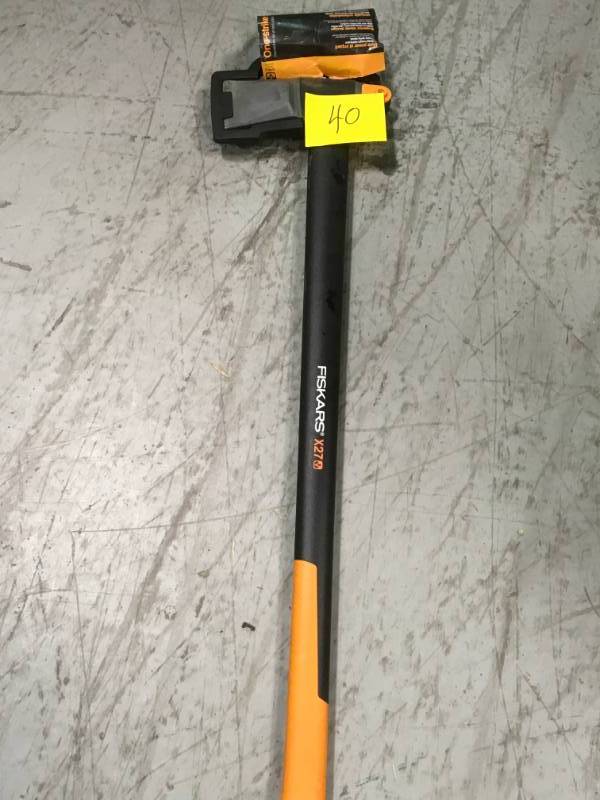 Fiskars 4-14 LB 28 Super Splitting Axe Fiberglass Handle used good