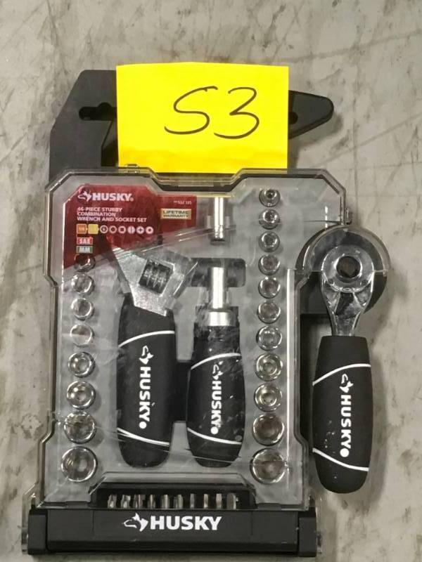 Husky Stubby Wrench and Socket Set (46-Piece) in like new condition