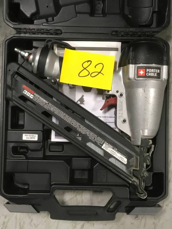Porter-Cable 15-Gauge Pneumatic 2-12 in. Angled Nailer Kit USED in working condition