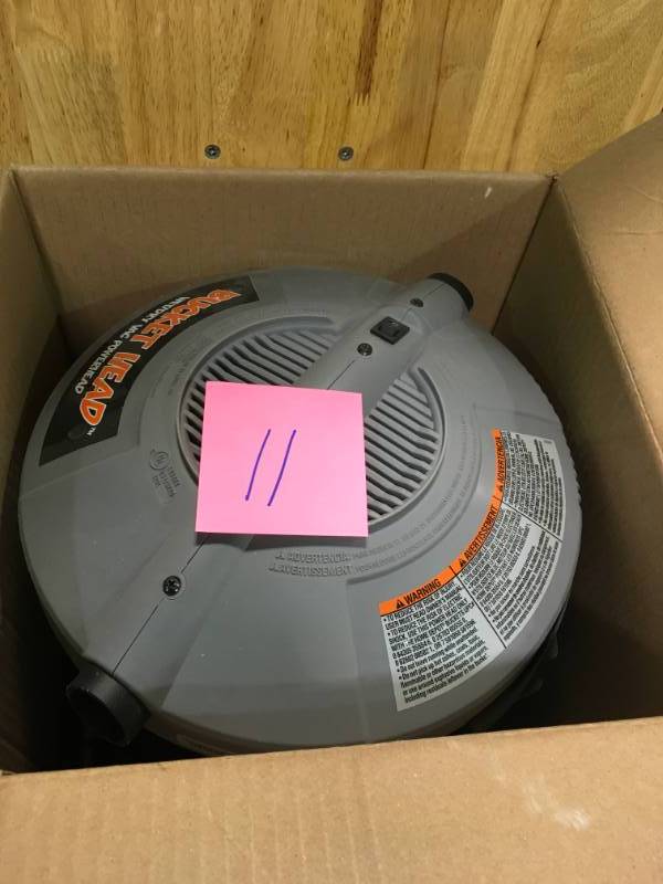 lot 11 image: Bucket Head 5 gal. 1.75-Peak HP Wet Dry Vac USED in good working condition