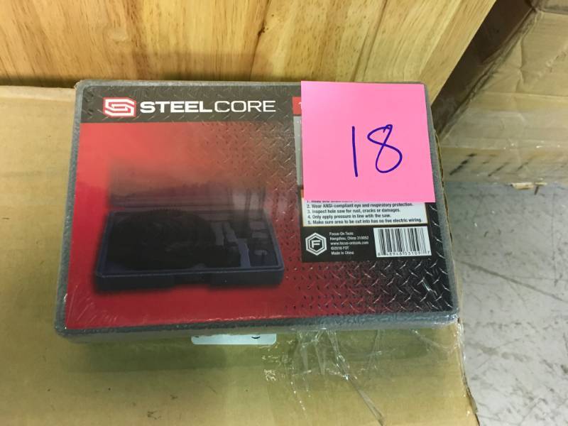 lot 18 image: Steel Core  16-Piece Hole Saw Kit not used