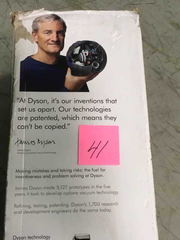 lot 41 image: DYSON small ball  open box in like new condition