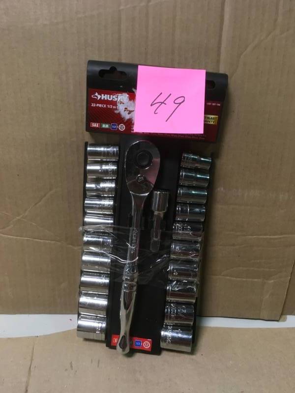 lot 49 image: Husky 12 in. Drive SAEMM Socket Set (22-Piece) not used