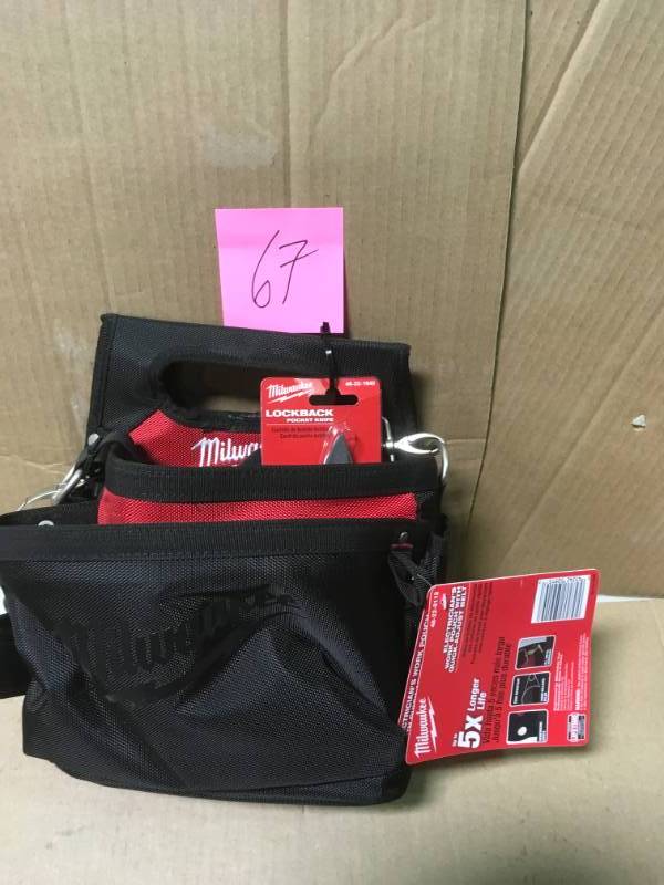 lot 67 image: Milwaukee 15-Pocket Electricians Work PouchHolster with Quick Adjust Belt BONUS Lockback Pocket Knife 48-22-1940 Milwaukee not used