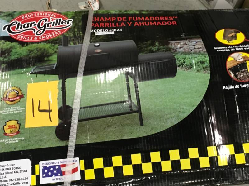 Char-Griller Smokin Champ Charcoal Grill Horizontal Smoker in Black open box not used