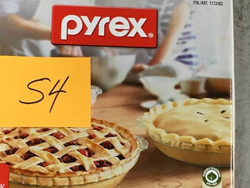 Pyrex 3-Pack Easy Grab Glass Pie Plate new