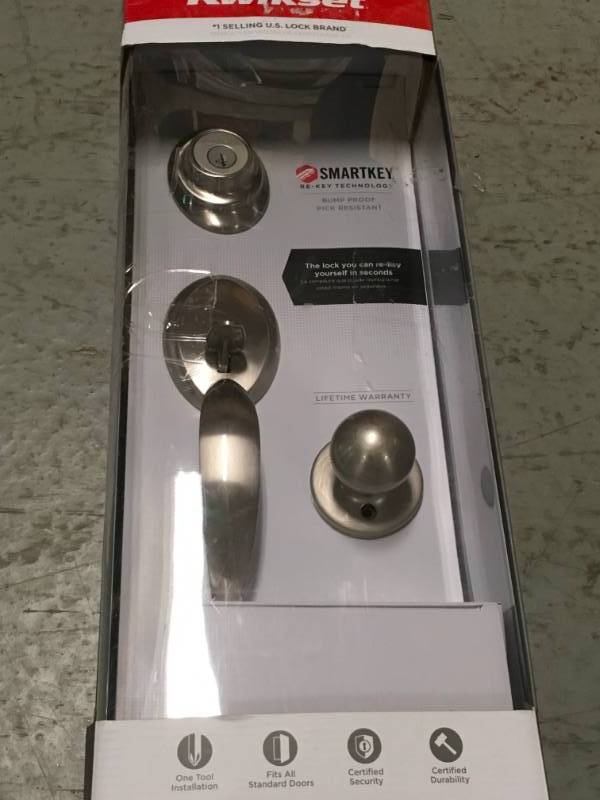 Kwikset Dakota Satin Nickel Single Cylinder Door Handleset with Polo Knob Featuring SmartKey Security open box not used