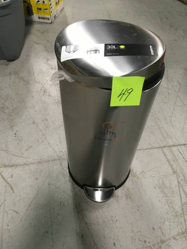 lot 49 image: simplehuman 30-Liter Fingerprint-Proof Brushed Stainless Steel Round Step-On Trash Can Please see photos damage