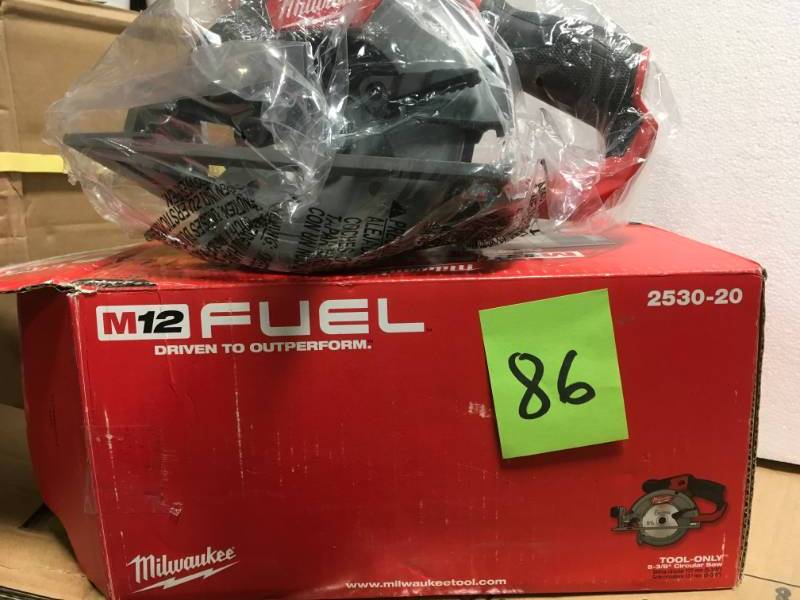 lot 86 image: Milwaukee High Performance Cordless Circular Saw 12V, 5 38 in Blade Dia, TOOL ONLY  in like new condition